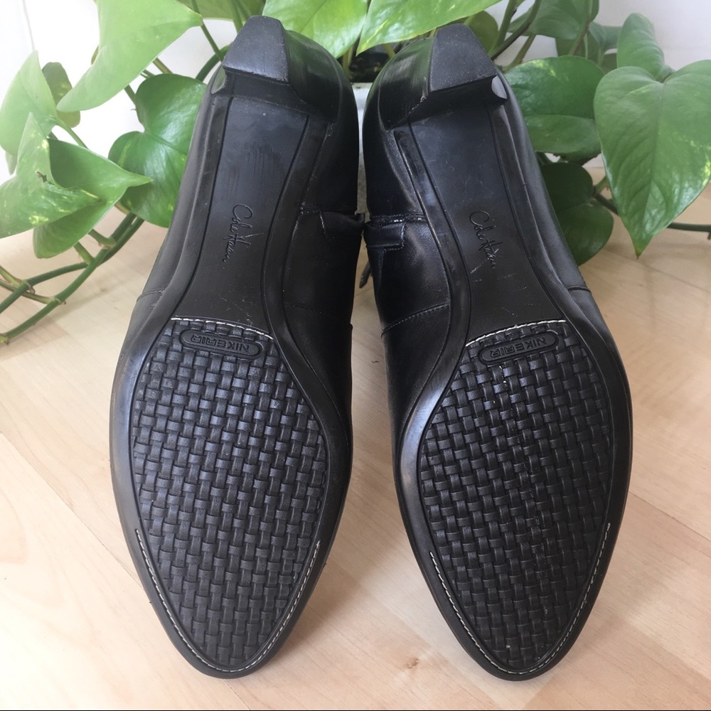 COLE HAAN Leather Point Toe Ankle Boot Black 7 - Picture 7 of 8